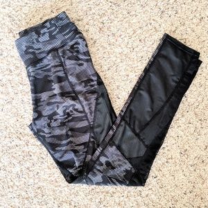 Black & gray camo mesh workout leggings